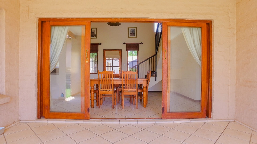 To Let 3 Bedroom Property for Rent in The Coves North West